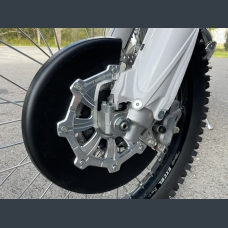 Front brake disc guard for Fantic XE 300.