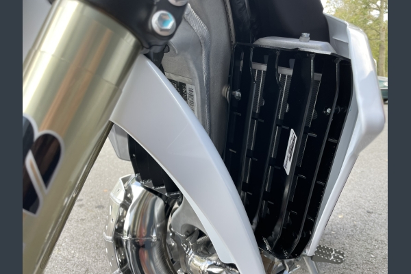 Radiator guard kit for Fantic XE 300.
